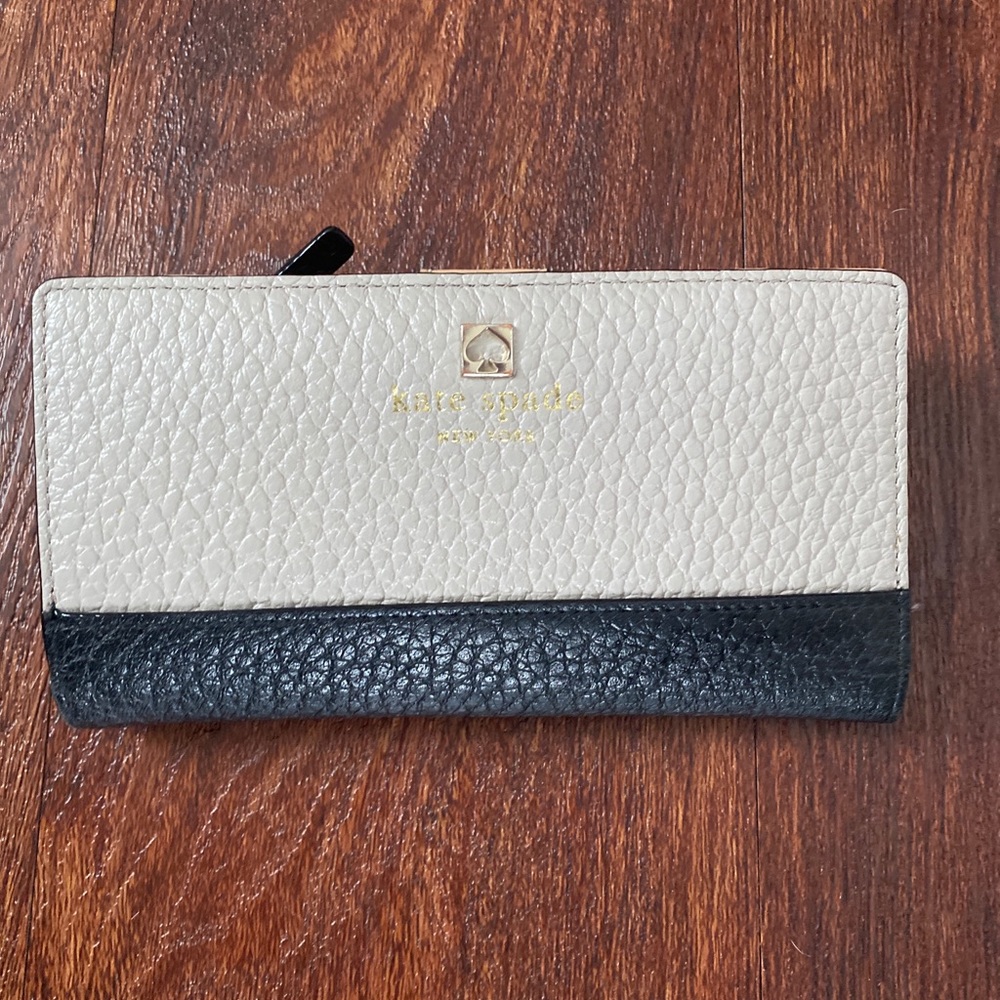Kate Spade Southport Ave Stacey Black/tan Wallet